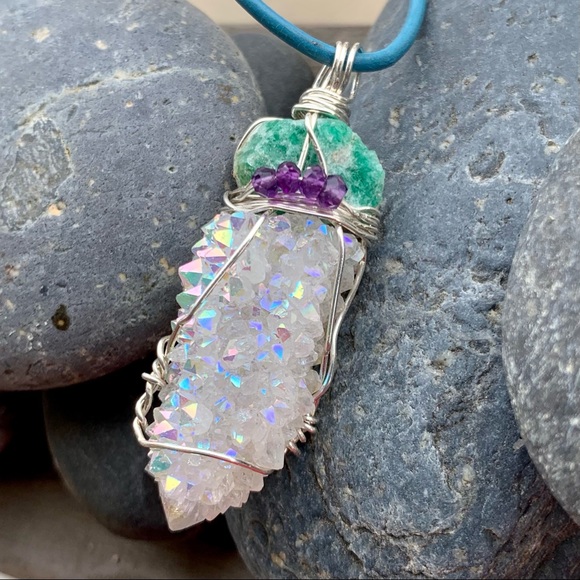 Raw Emerald, Angel Aura, Amethyst Bead Necklace - Picture 16 of 16